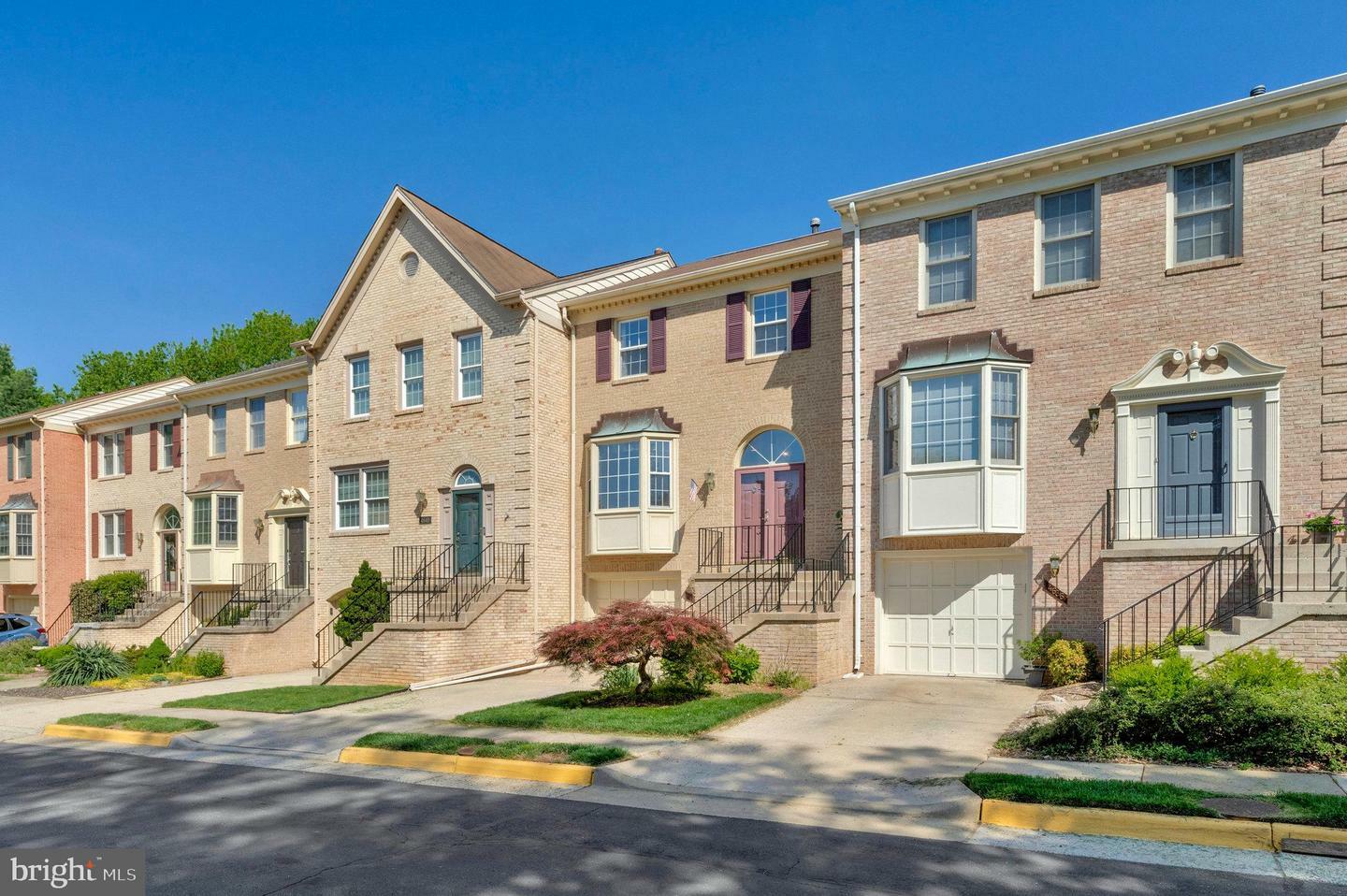 Property Photo: 4638 Luxberry Drive VA 22032