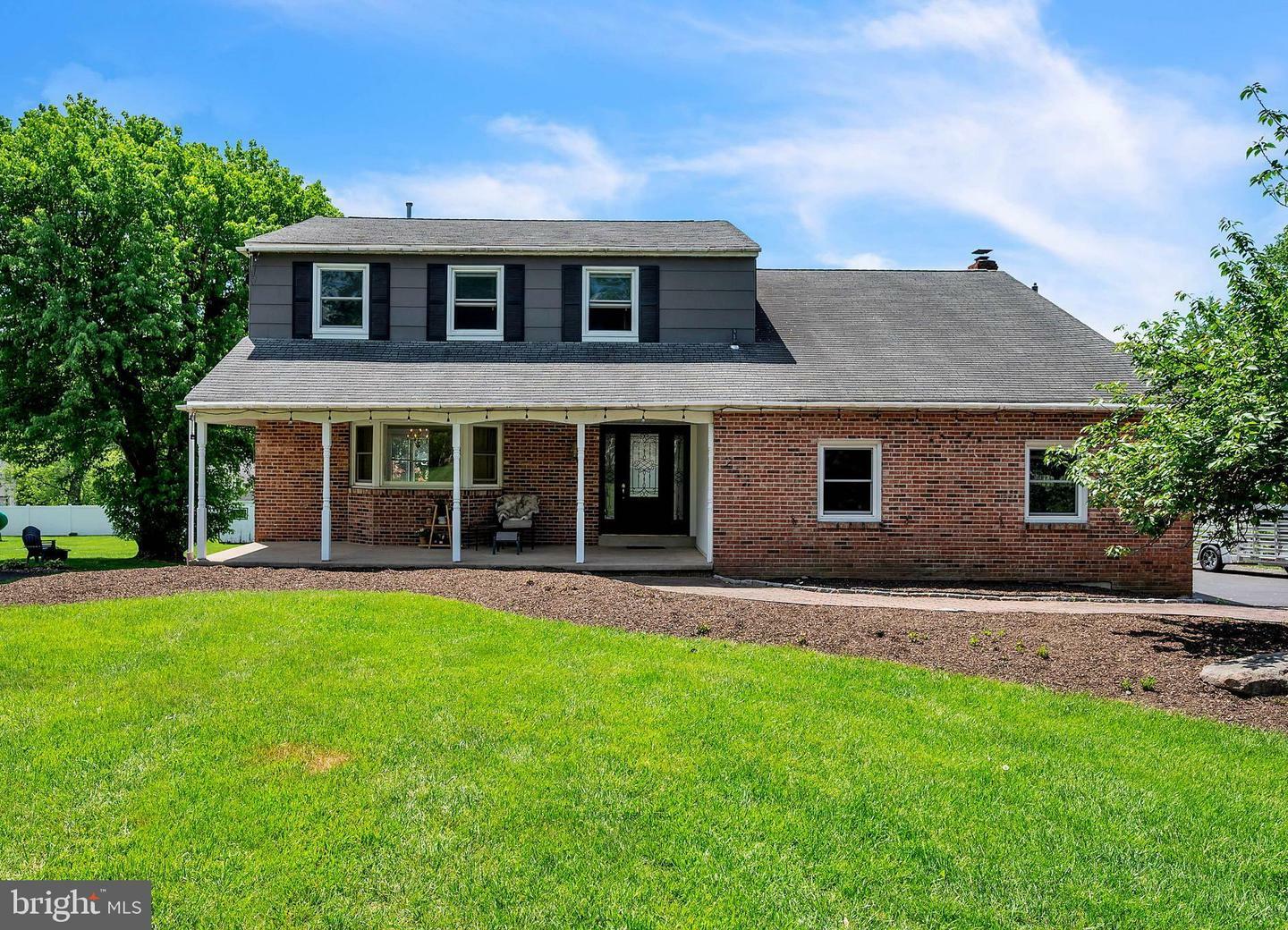 Property Photo: 212 Fairhill Drive PA 18966