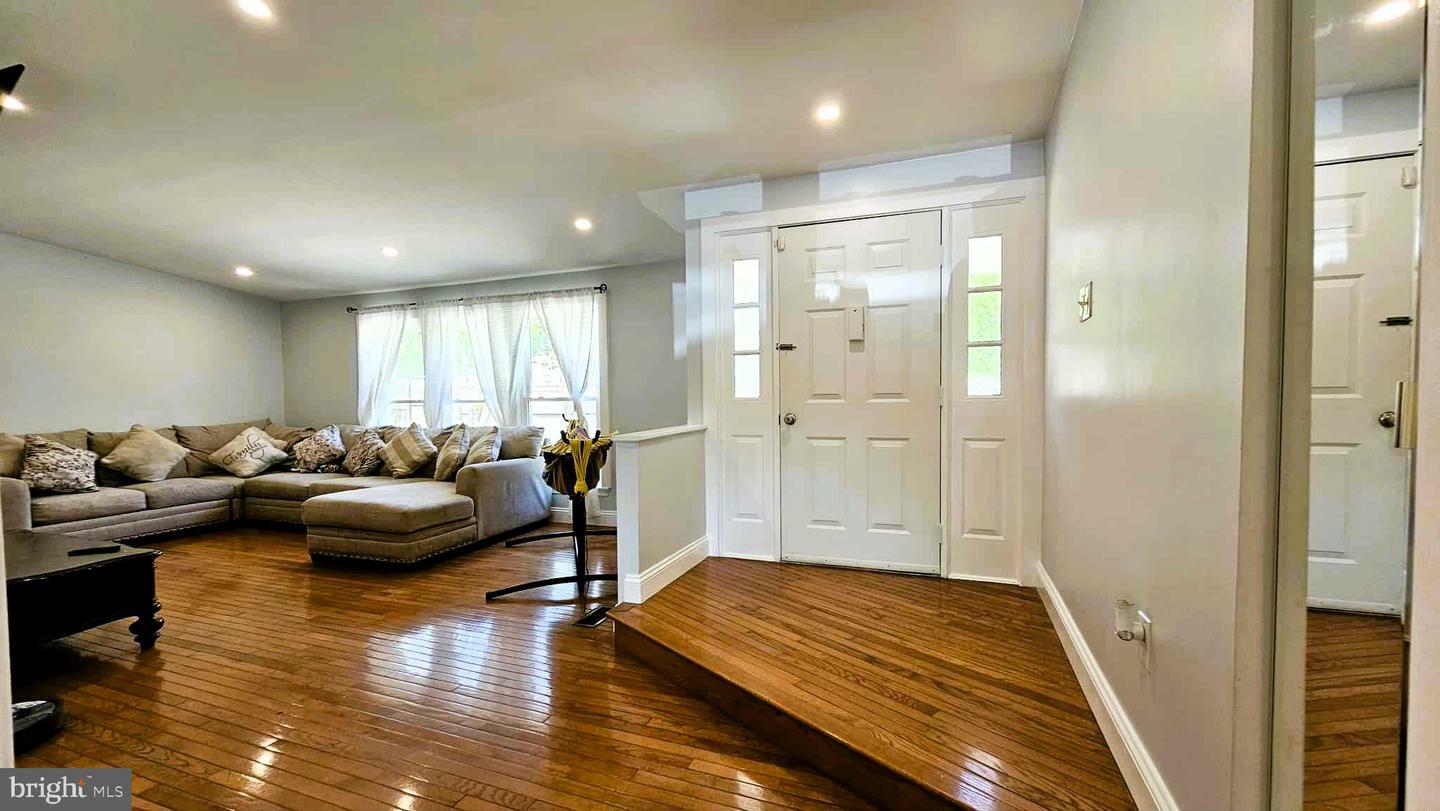 Property Photo: 15315 Holly Grove Road MD 20905