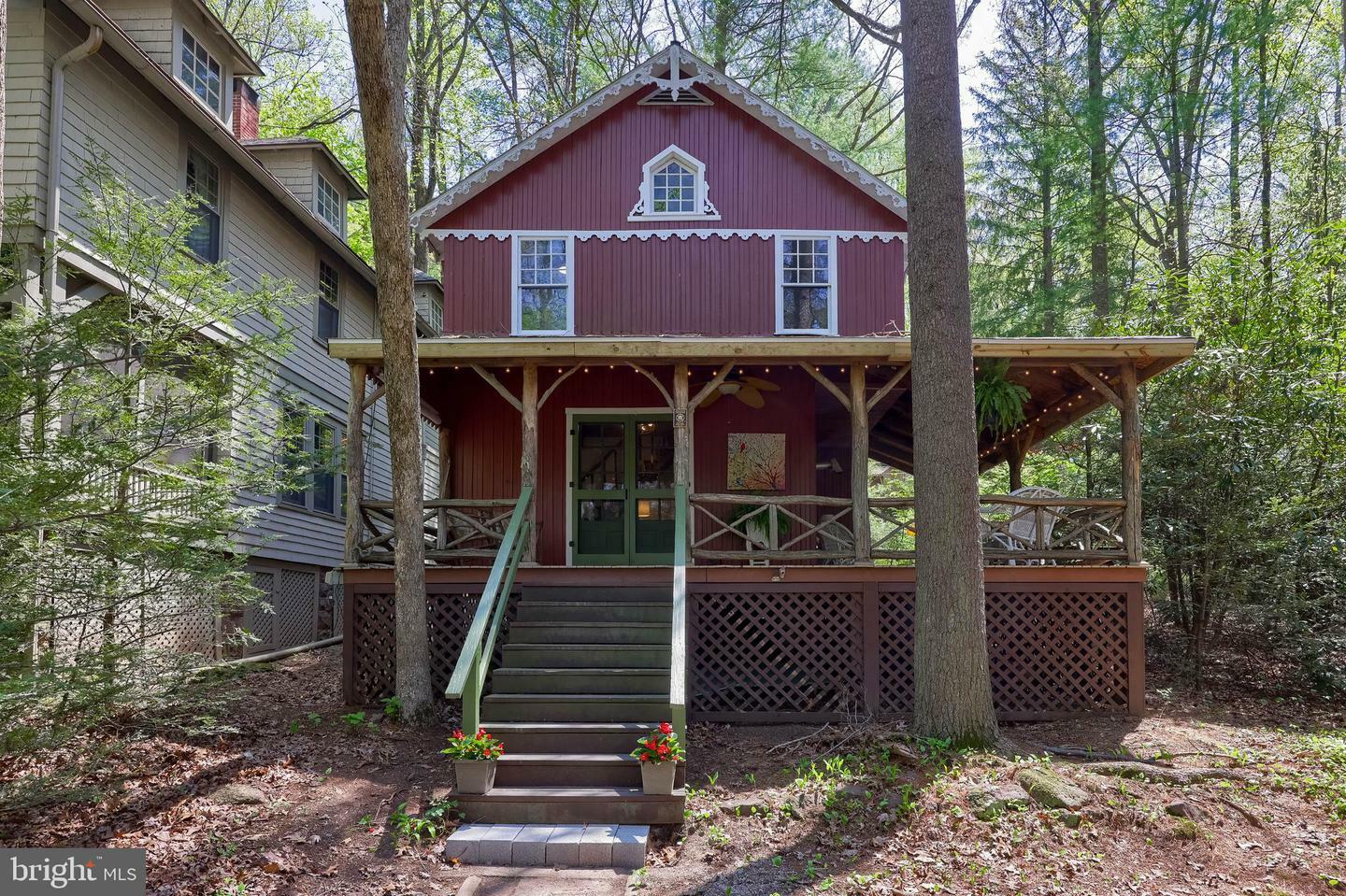 304 Pennsylvania Avenue  Mount Gretna PA 17064 photo