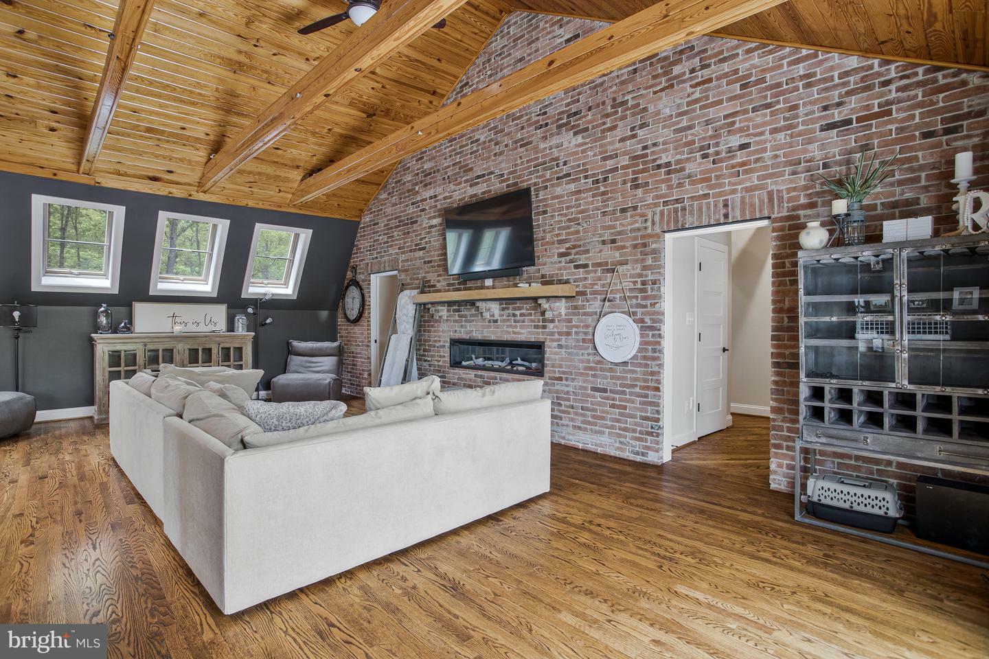 Property Photo: 7785 Swan Lane MD 20736