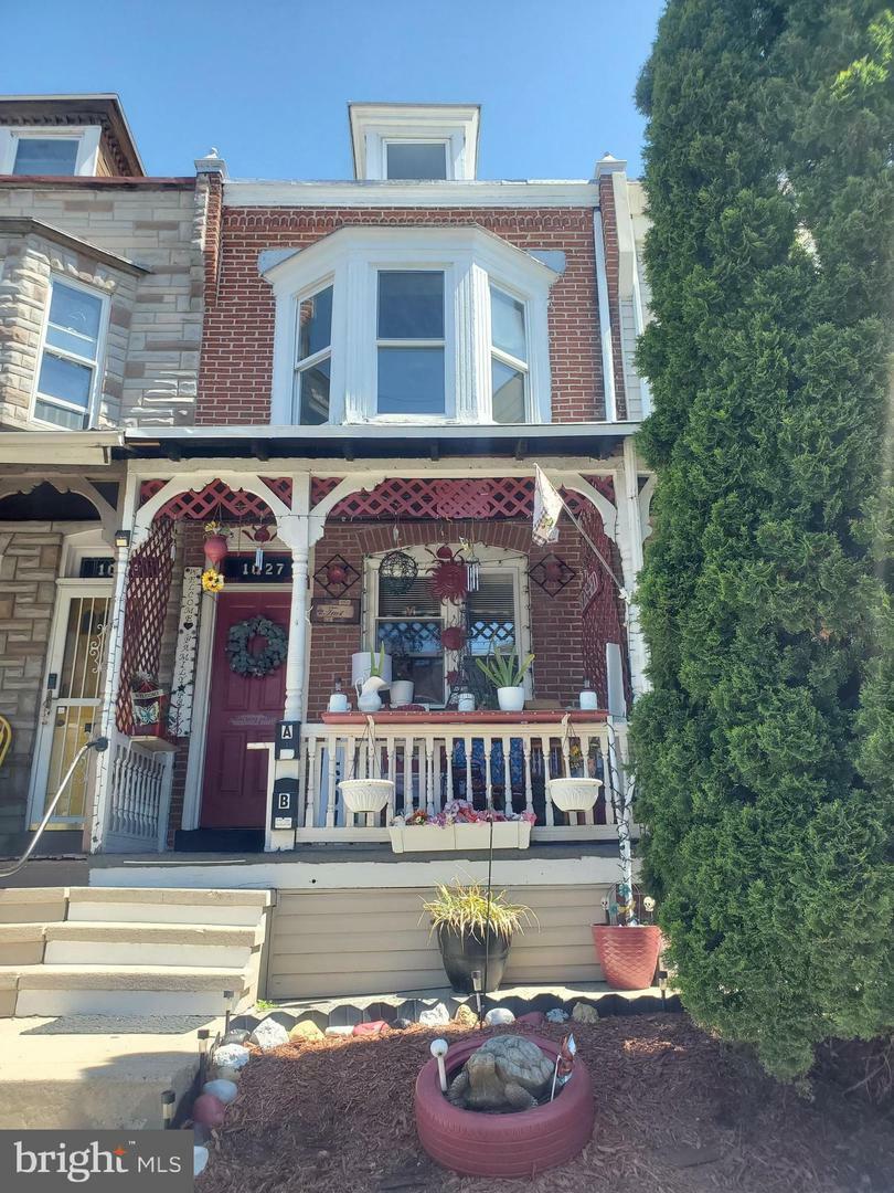 Property Photo: 1027 Mulberry Street 2 PA 19604