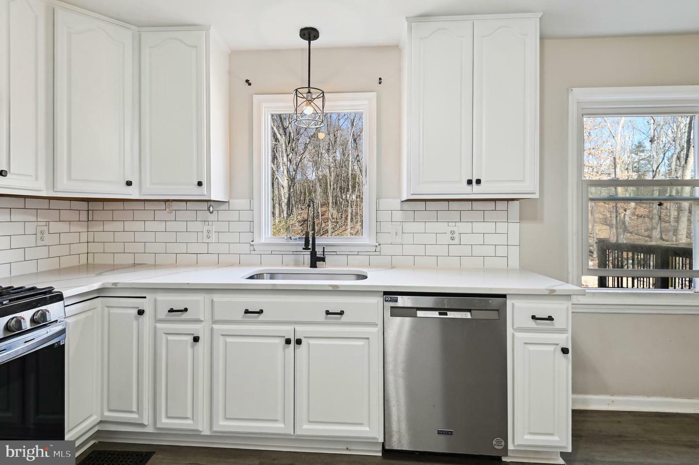 Property Photo: 4004 Robin Hood Way MD 21784