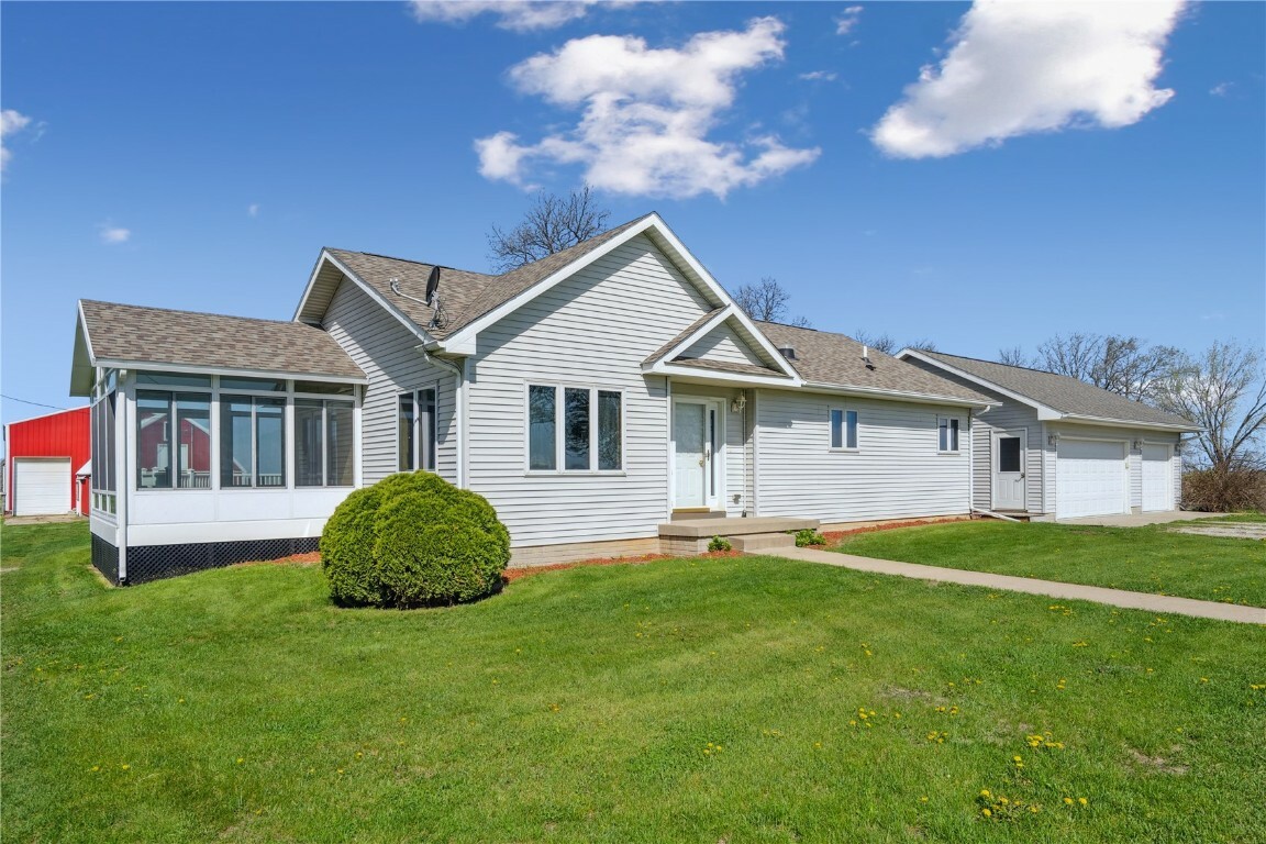 5141 25th Avenue  Brandon IA 52210 photo