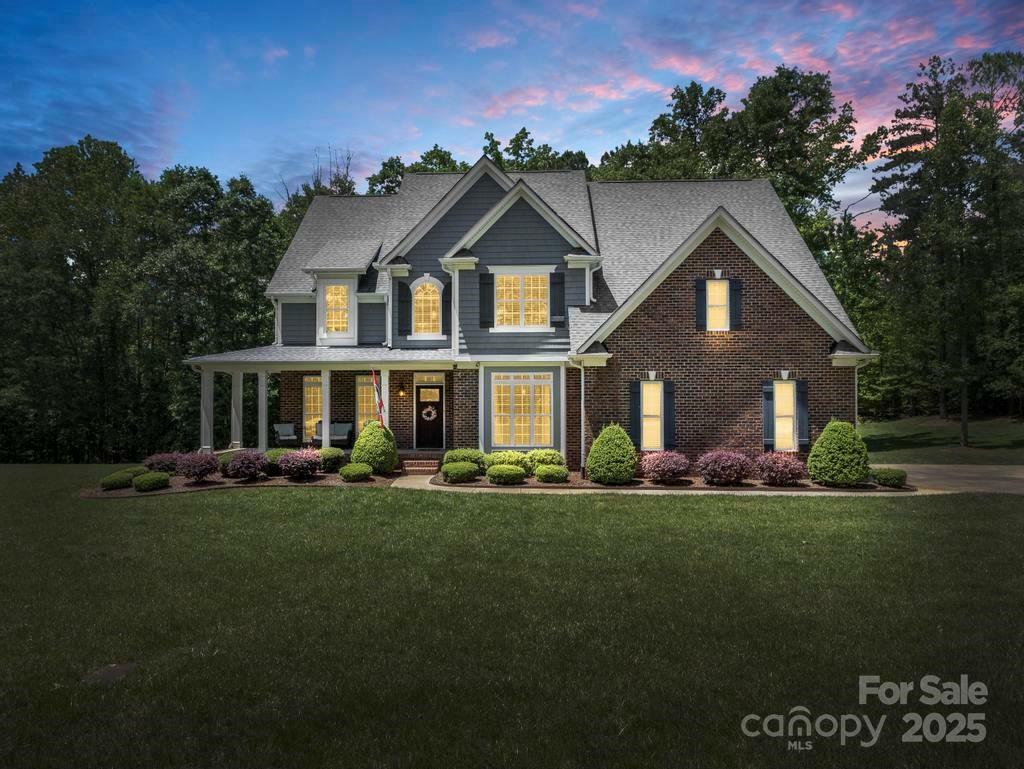 Property Photo: 270 Conifer Way NC 28150