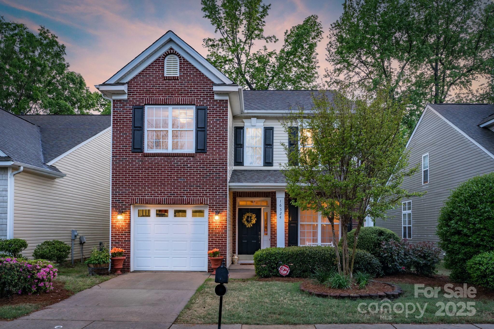 Property Photo: 16524 Kettlewell Lane NC 28277