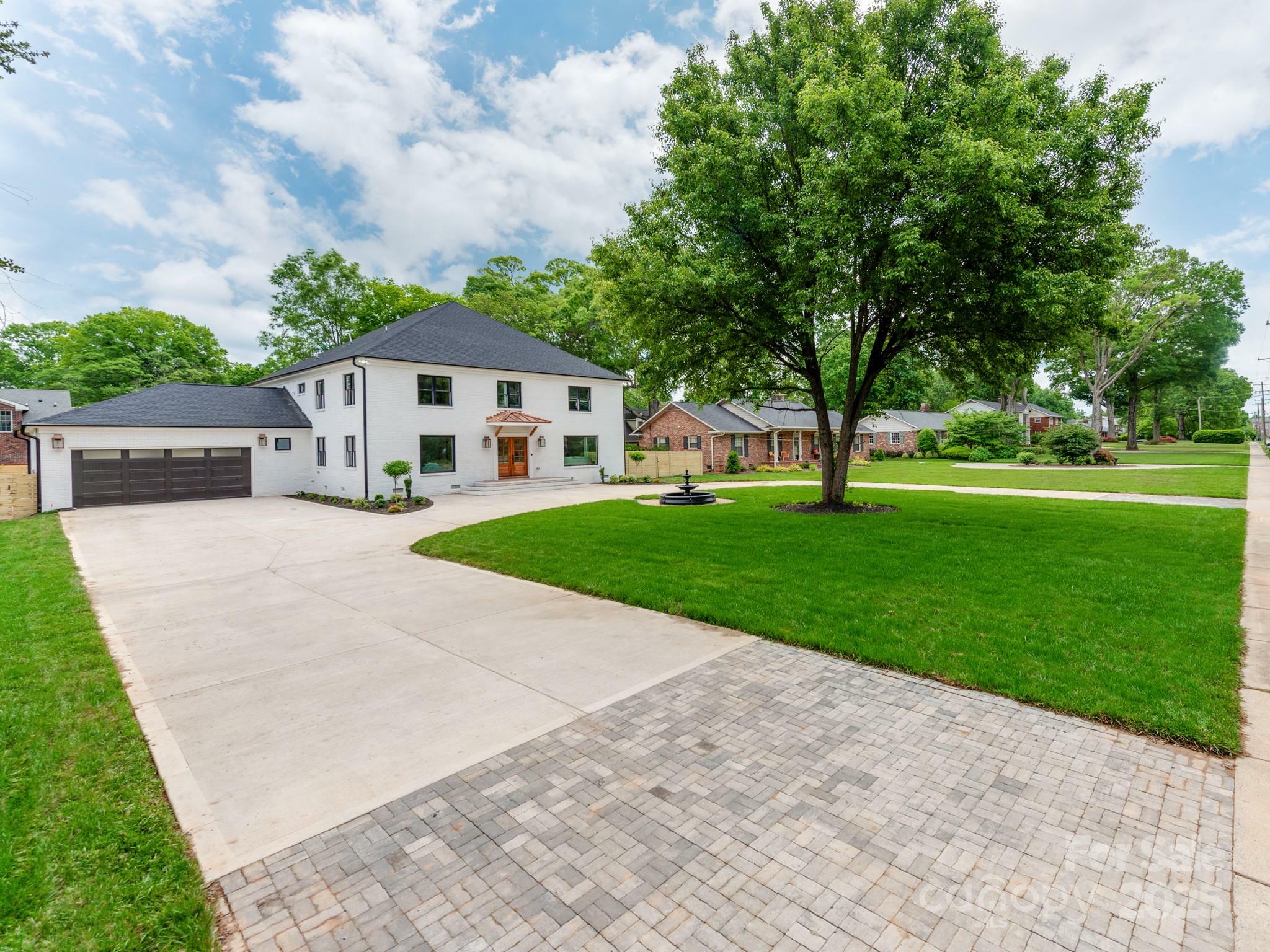 Property Photo: 3501 Providence Road NC 28211
