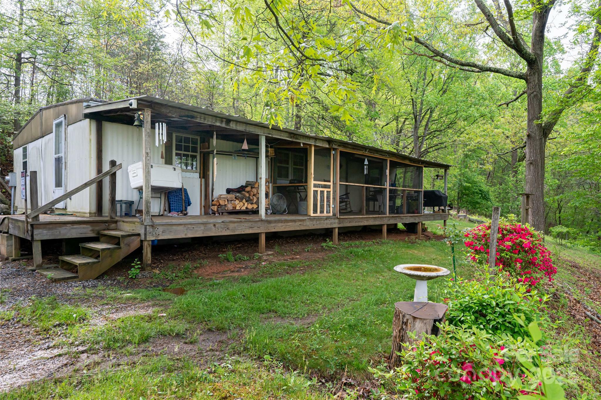 Property Photo: 25 Coal Creek Lane NC 28787