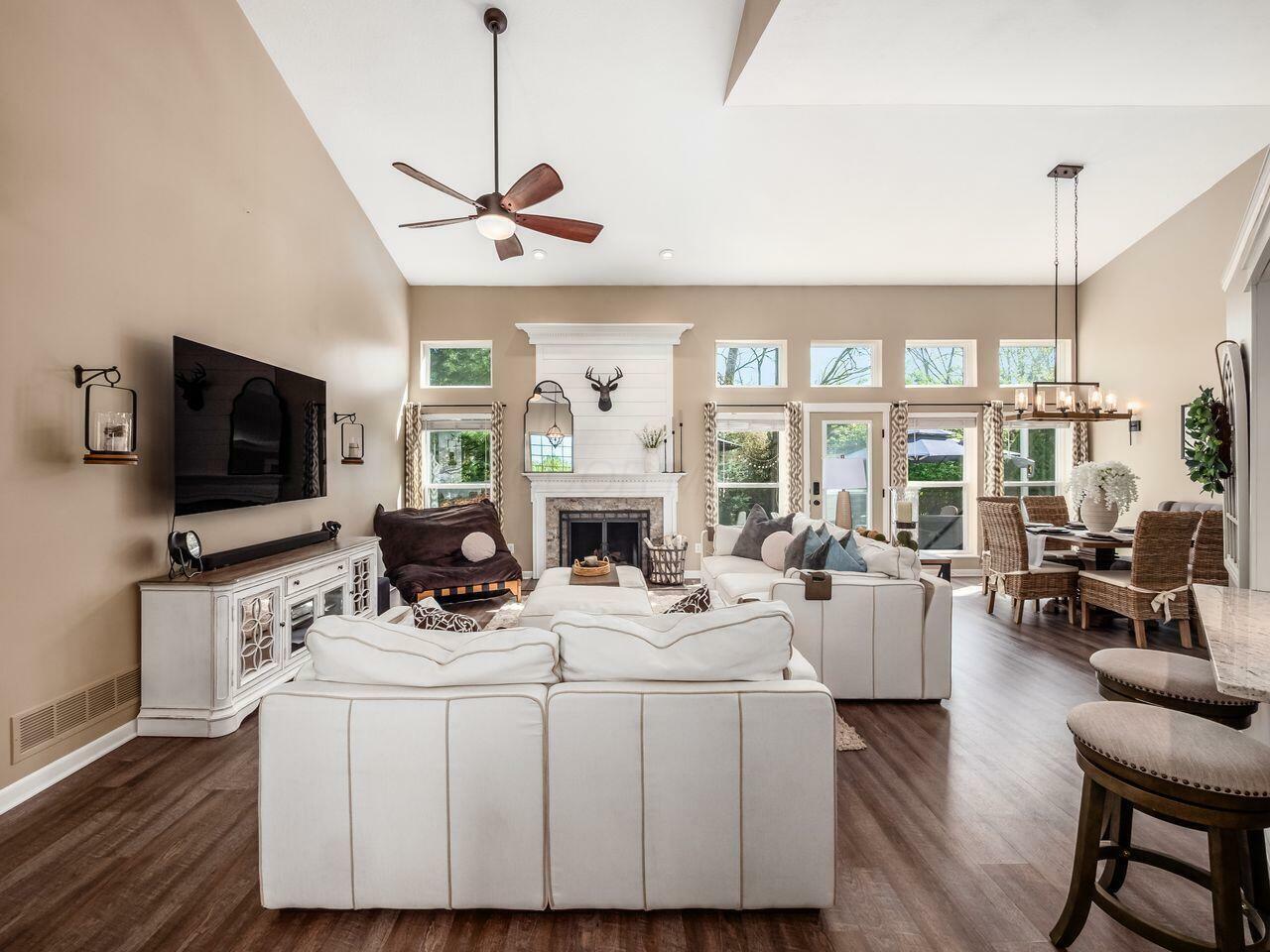 Property Photo: 152 Timber Oak Drive OH 43065