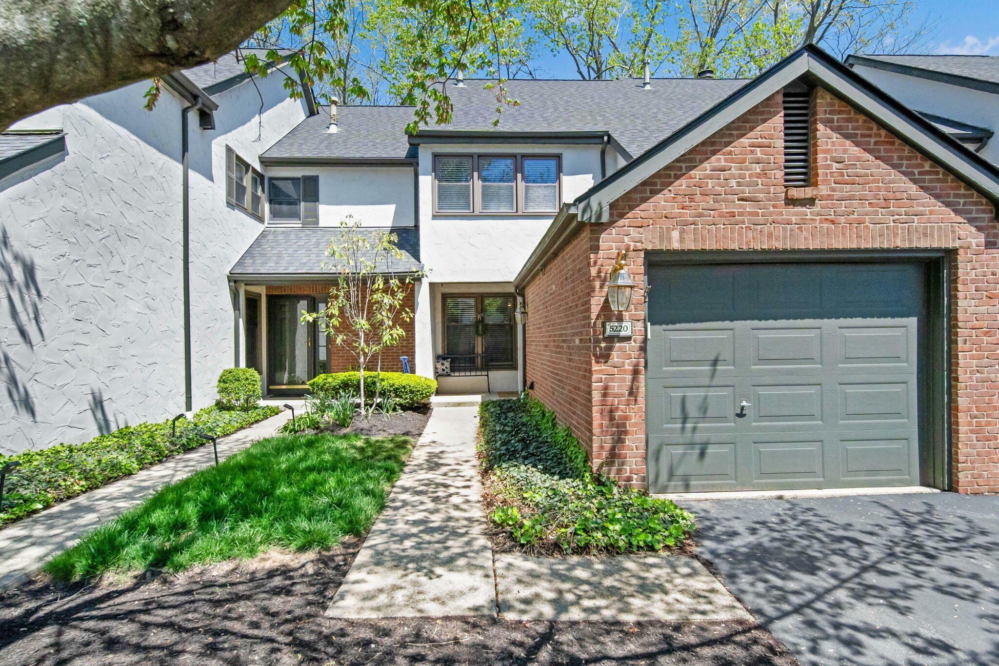 Property Photo: 5220 Willow Grove N Place OH 43017