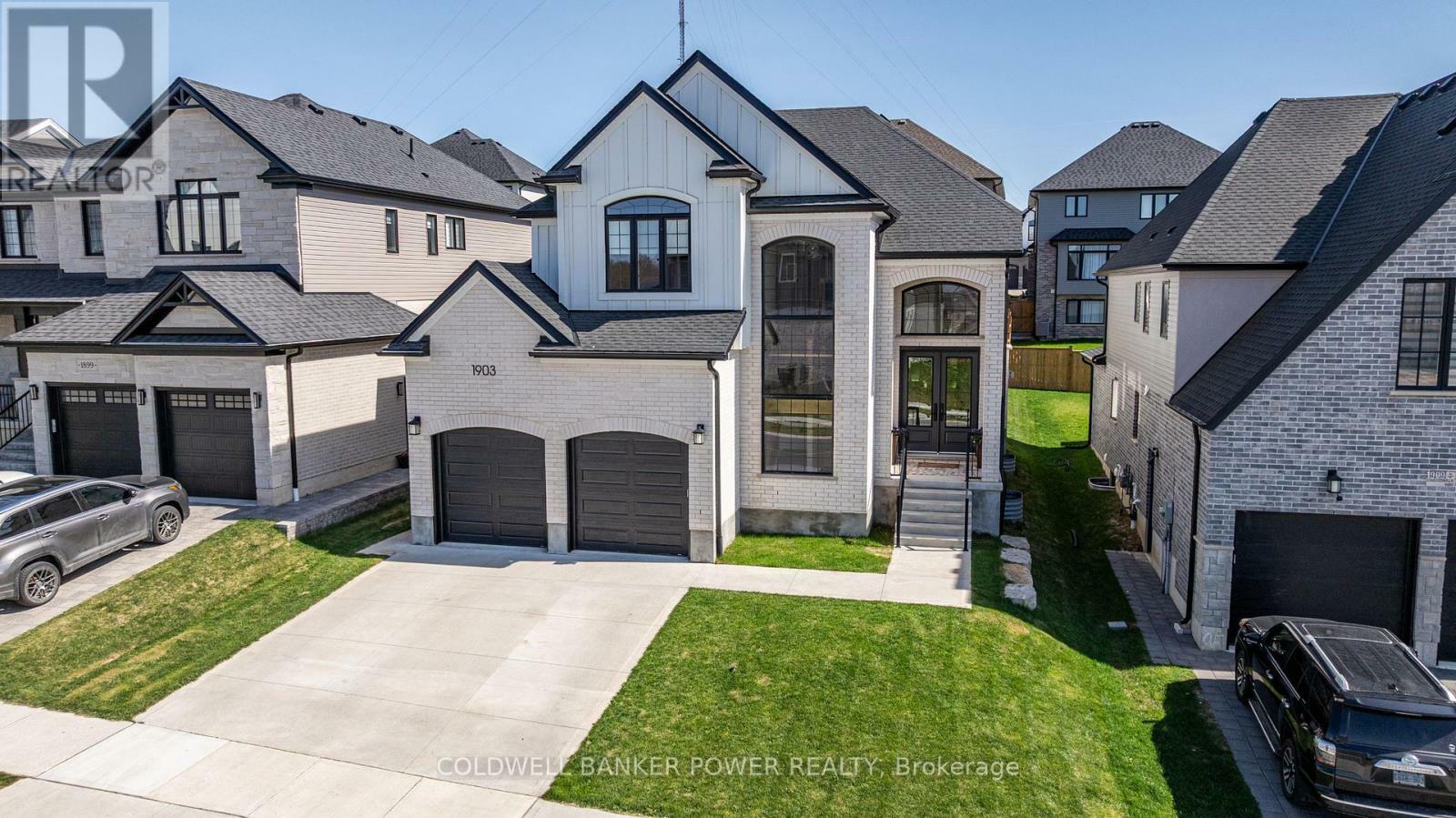 Property Photo: 1903 Boardwalk Way ON N6K 0J3