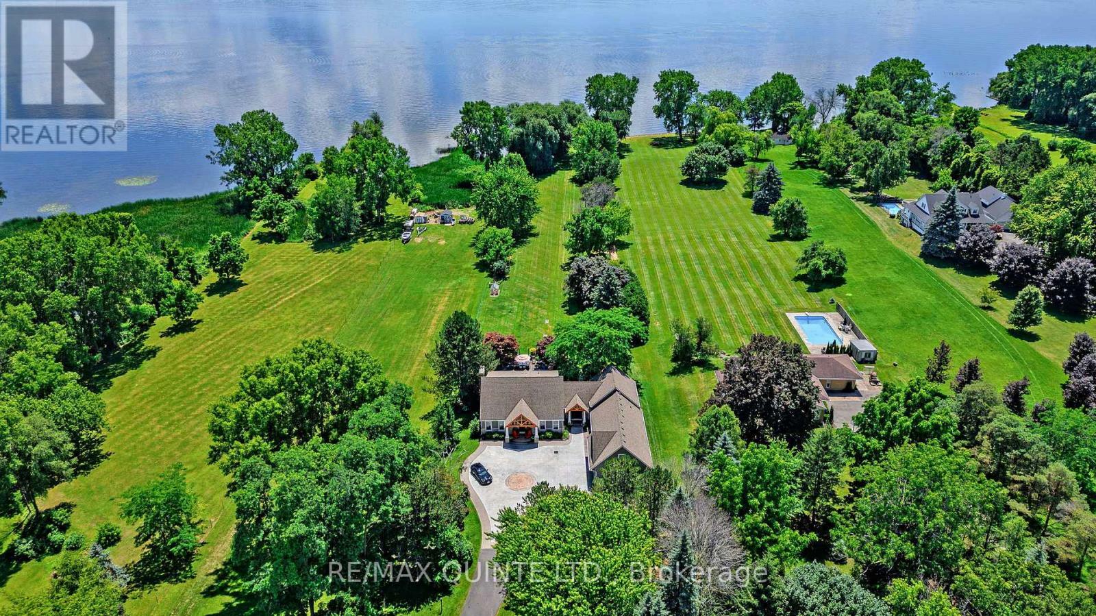 Property Photo: 658 Old Highway 2 ON K8V 5P5