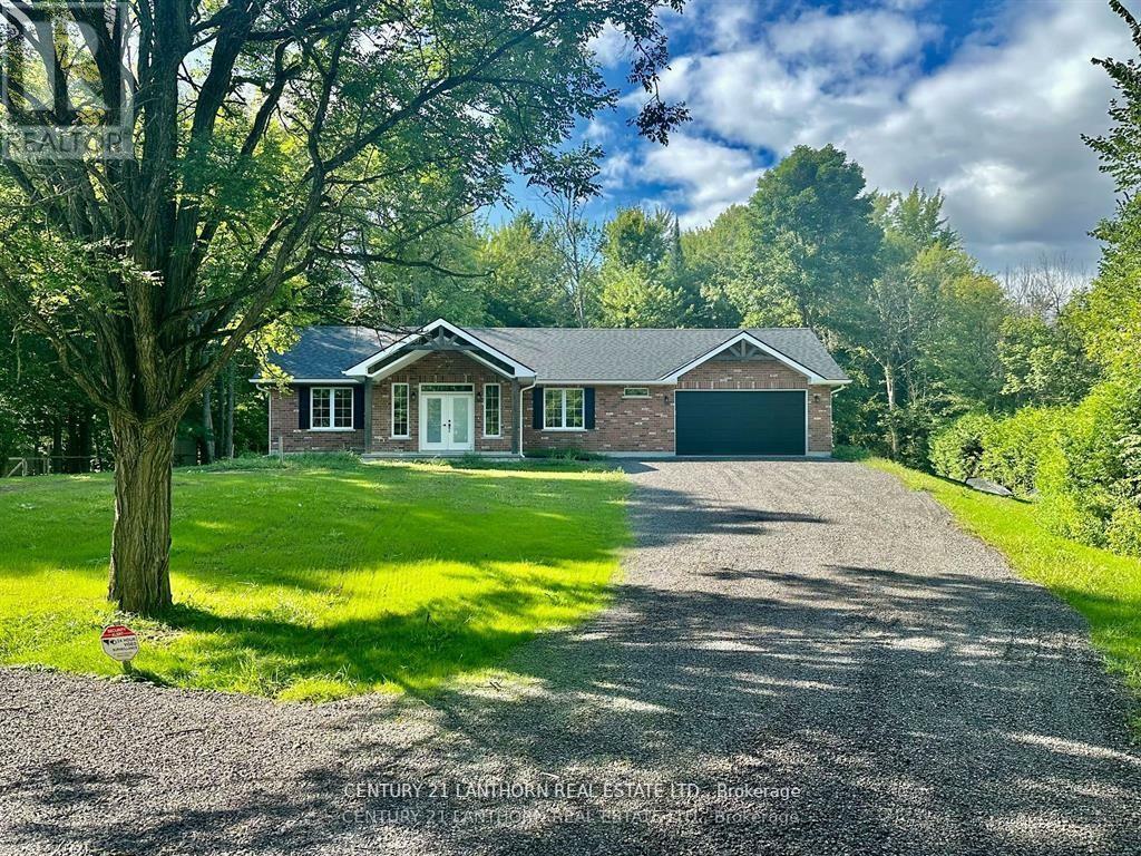 Property Photo: 1713 Hollowview Road ON K0K 3E0