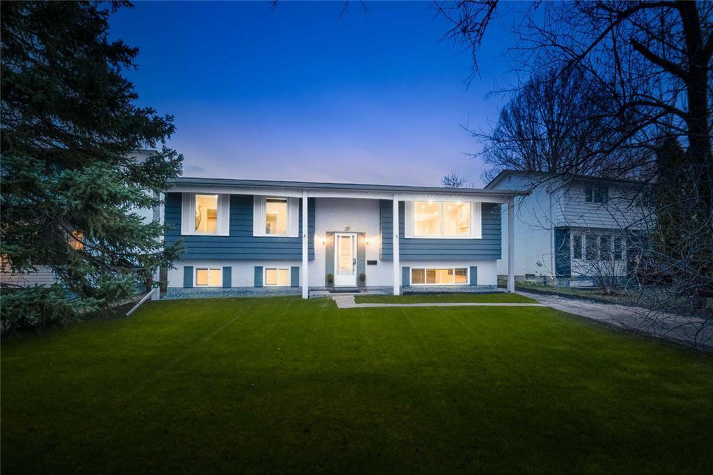 29 Uplands Crescent  Winnipeg MB R2Y 0P7 photo
