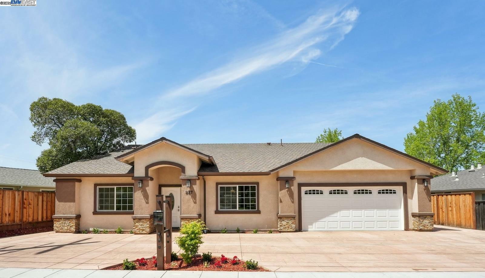 Property Photo: 227 Holmes St CA 94550