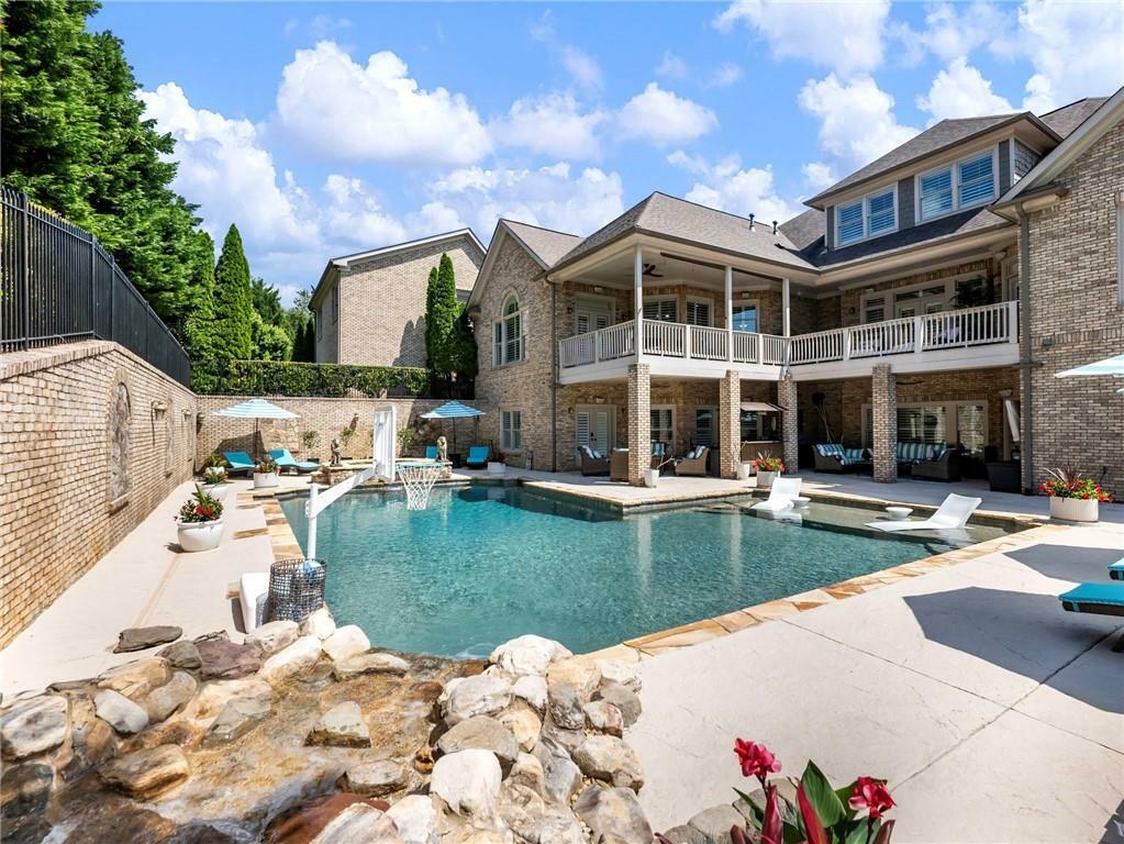 Property Photo: 2564 Northern Oak Drive GA 30517