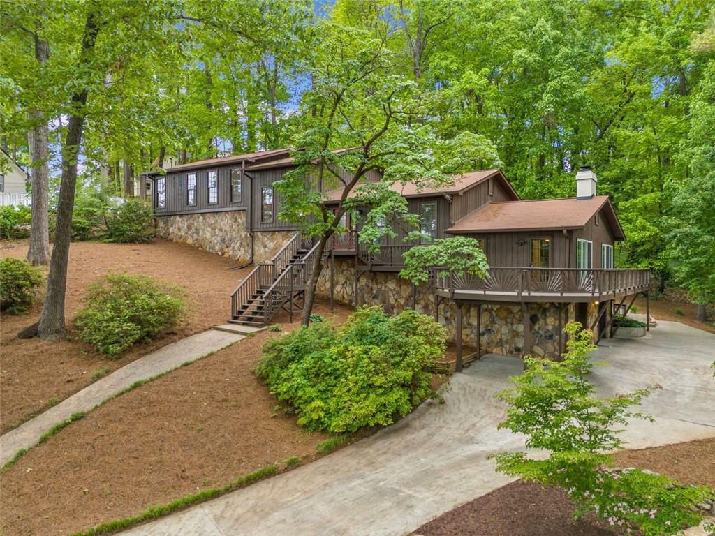 Property Photo: 475 Nottingham Drive GA 30066
