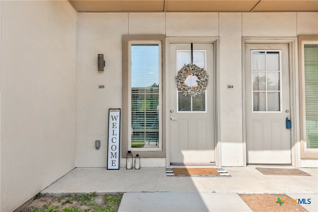 Property Photo: 2400 Louis Henna Boulevard 305 TX 78664