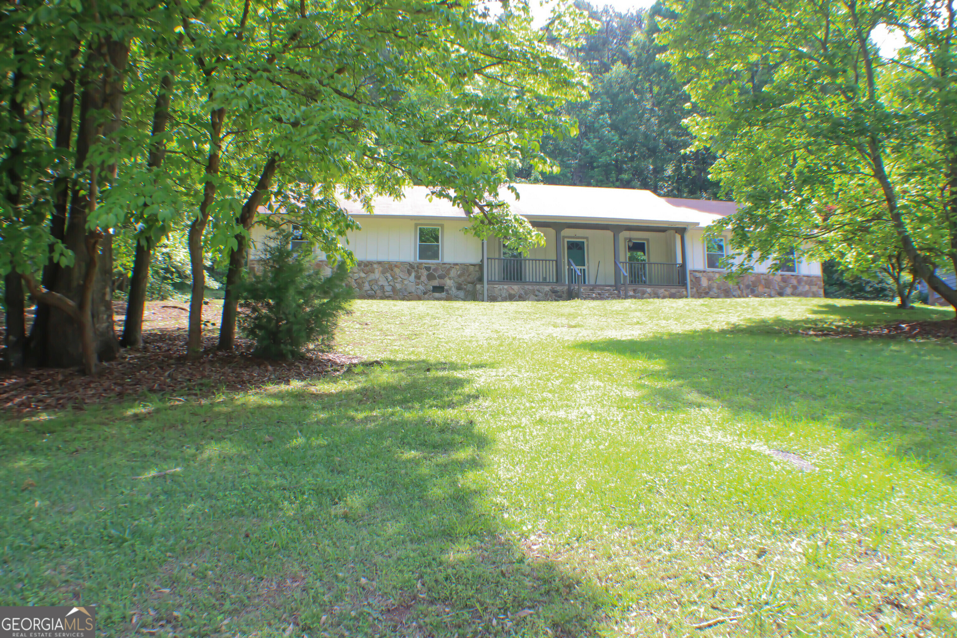 Property Photo: 409 Flora Avenue GA 30161