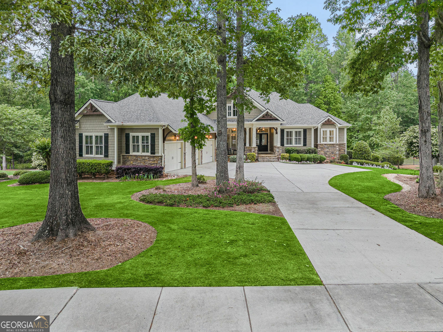 Property Photo: 115 Edgewood Parkway GA 30215