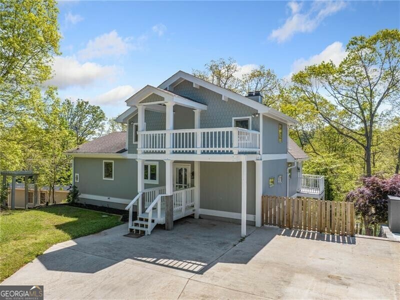 Property Photo: 6109 White Oak Drive GA 30542
