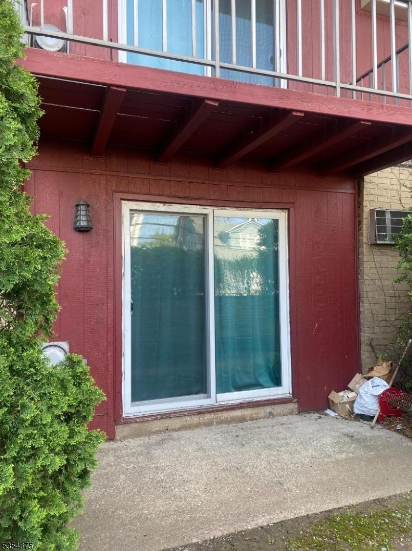 Property Photo: 1018 Stuyvesant Ave 2 NJ 07111