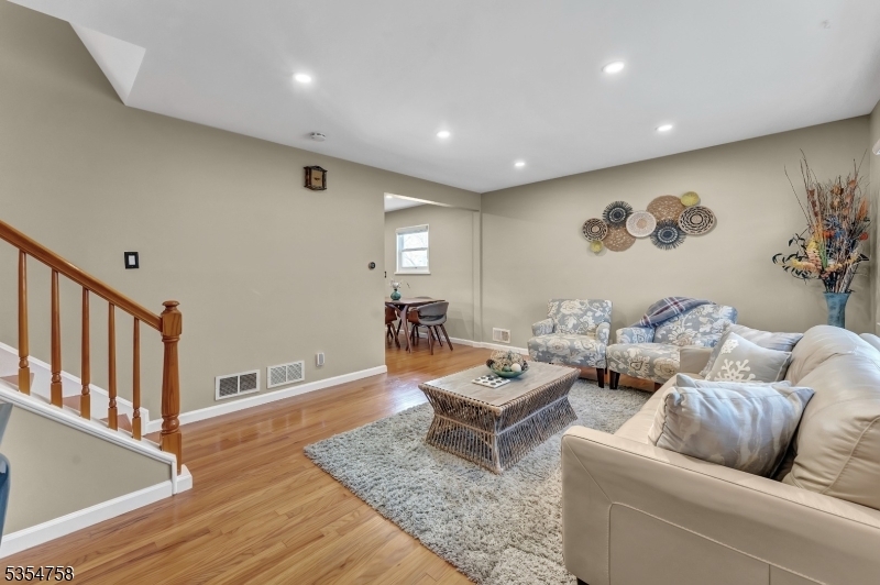 Property Photo: 7 Avonridge Rd NJ 08869