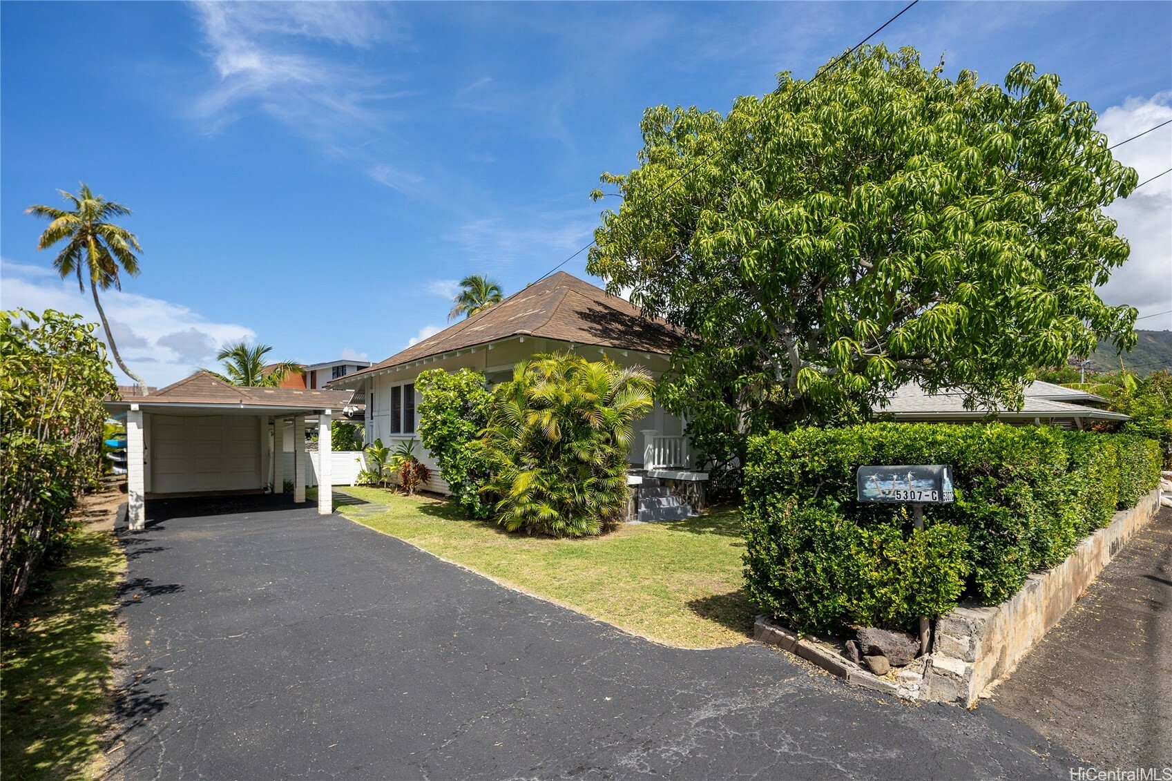Property Photo: 5307C Kalanianaole Highway HI 96821