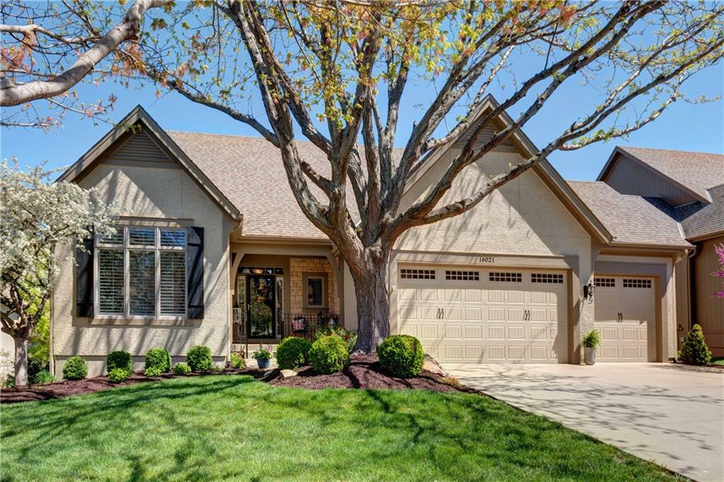 16021 Grandview Street  Overland Park KS 66085 photo