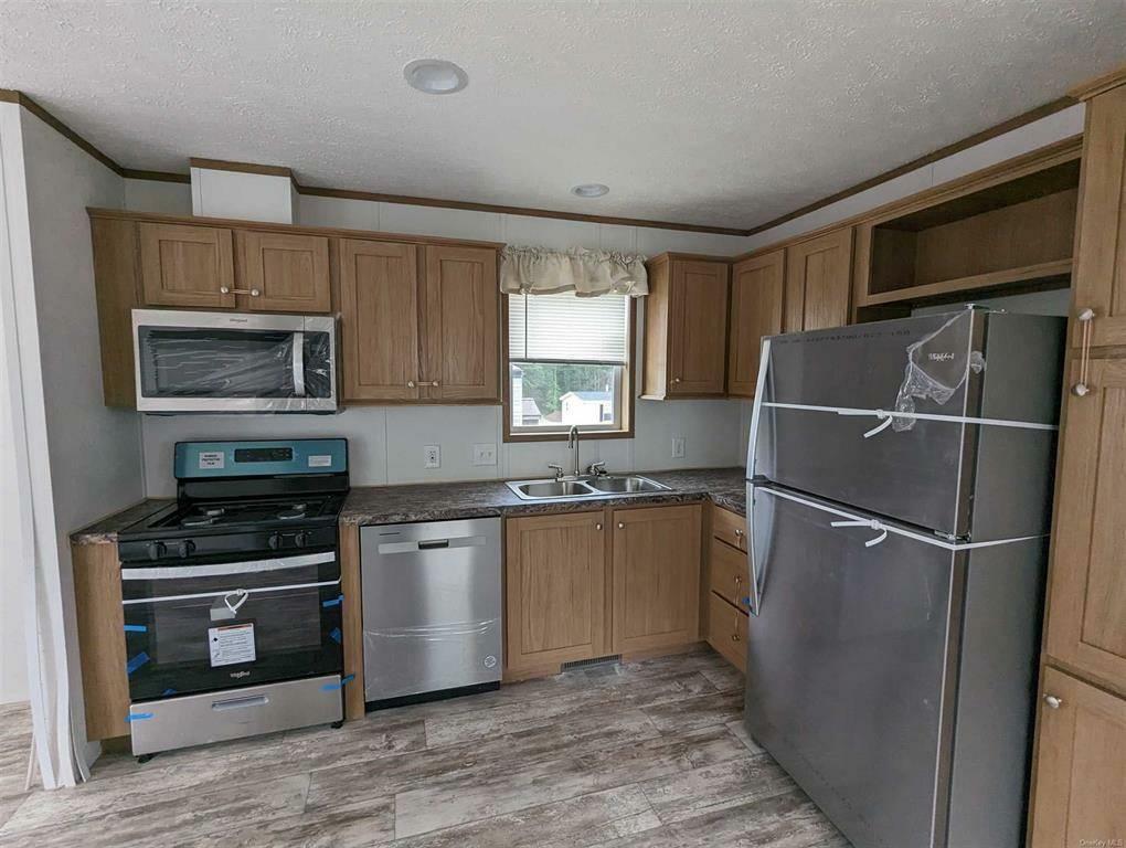 Property Photo: 51 Peebles Lane NY 12722
