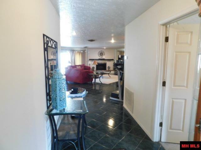 Property Photo: 1301 Porter Lane AR 72653