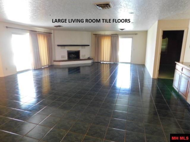 Property Photo: 1301 Porter Lane AR 72653