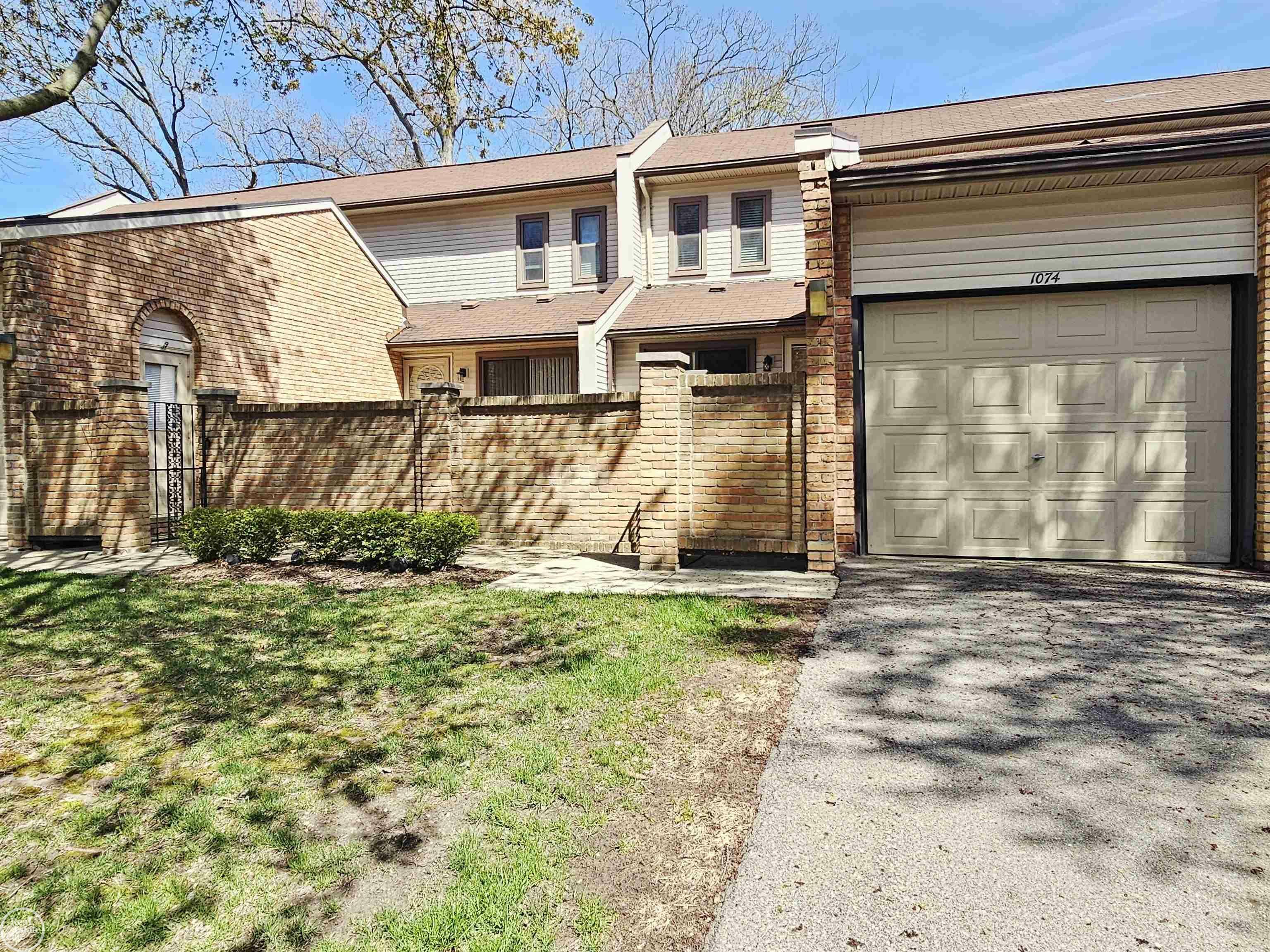 1074 Willow Grove Court  Rochester Hills MI 48307 photo