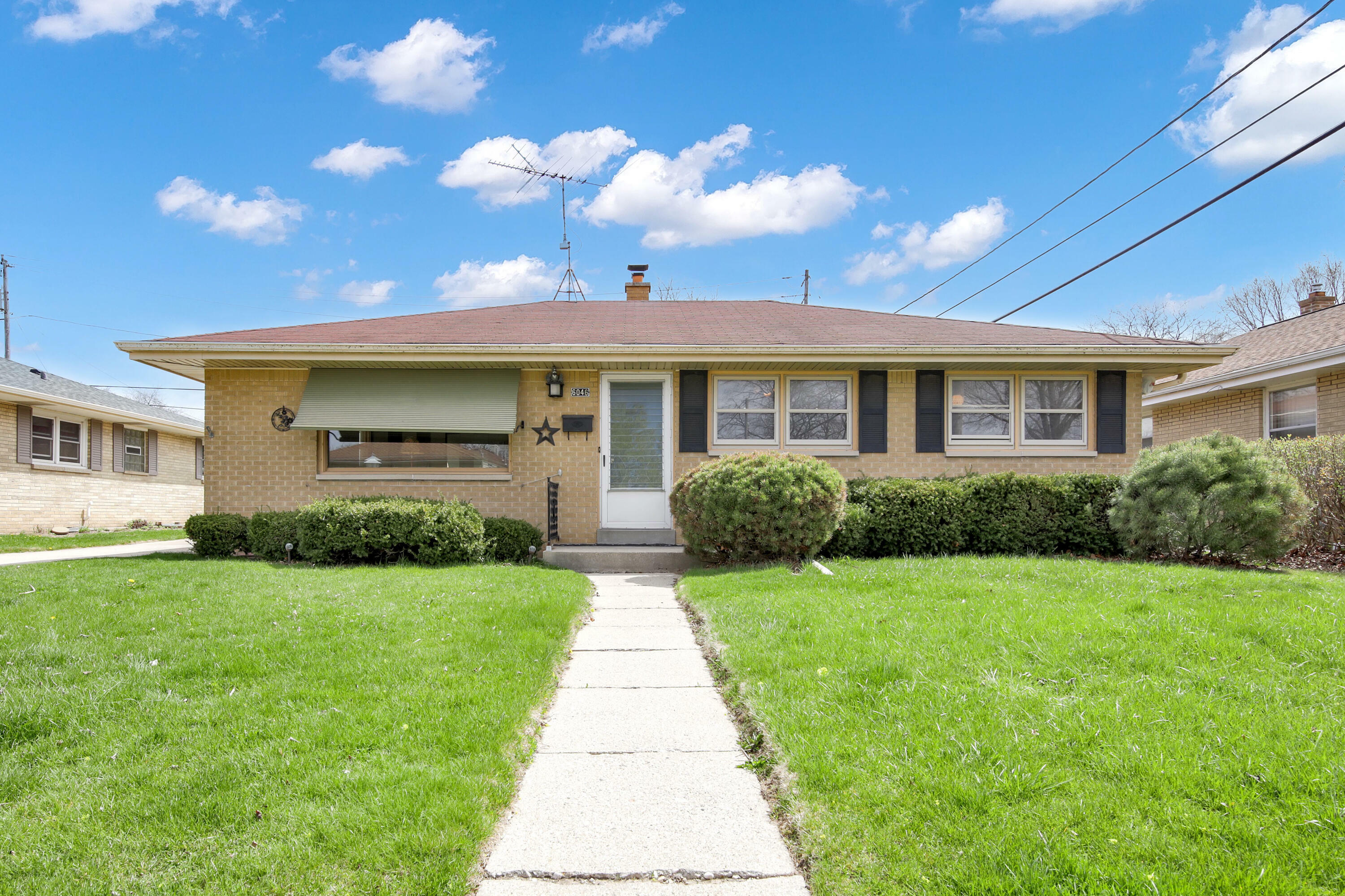 6046 S Hately Ave  Cudahy WI 53110 photo