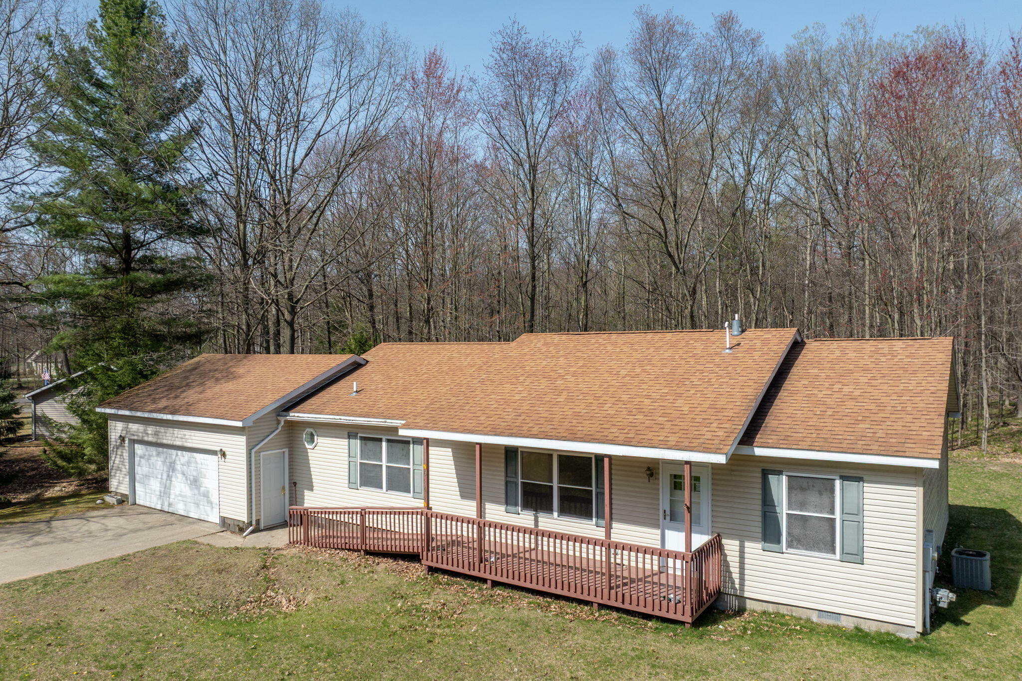Property Photo: 6565 Clubhouse Drive E MI 49346