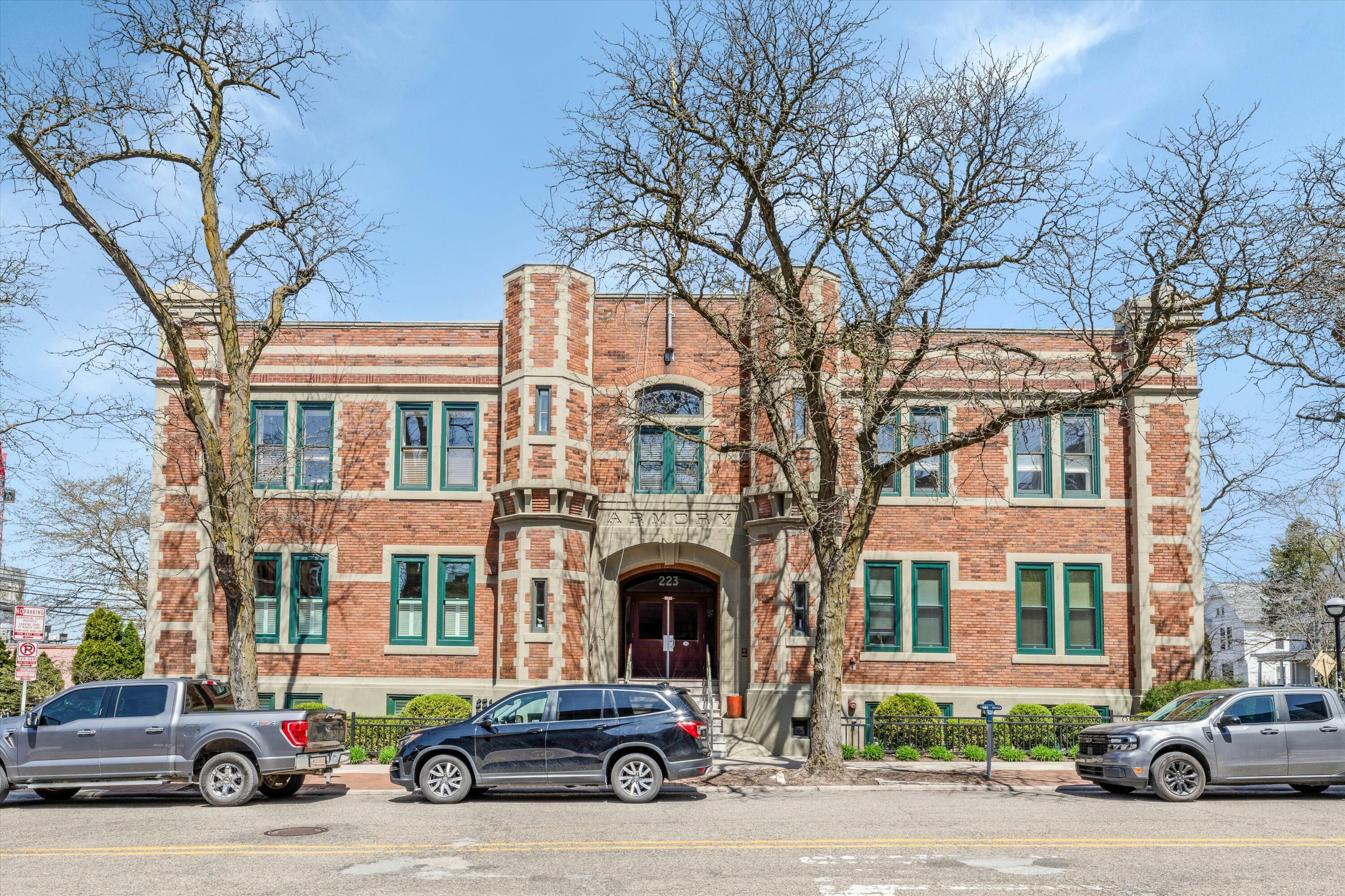 Property Photo: 223 E Ann Street MI 48104