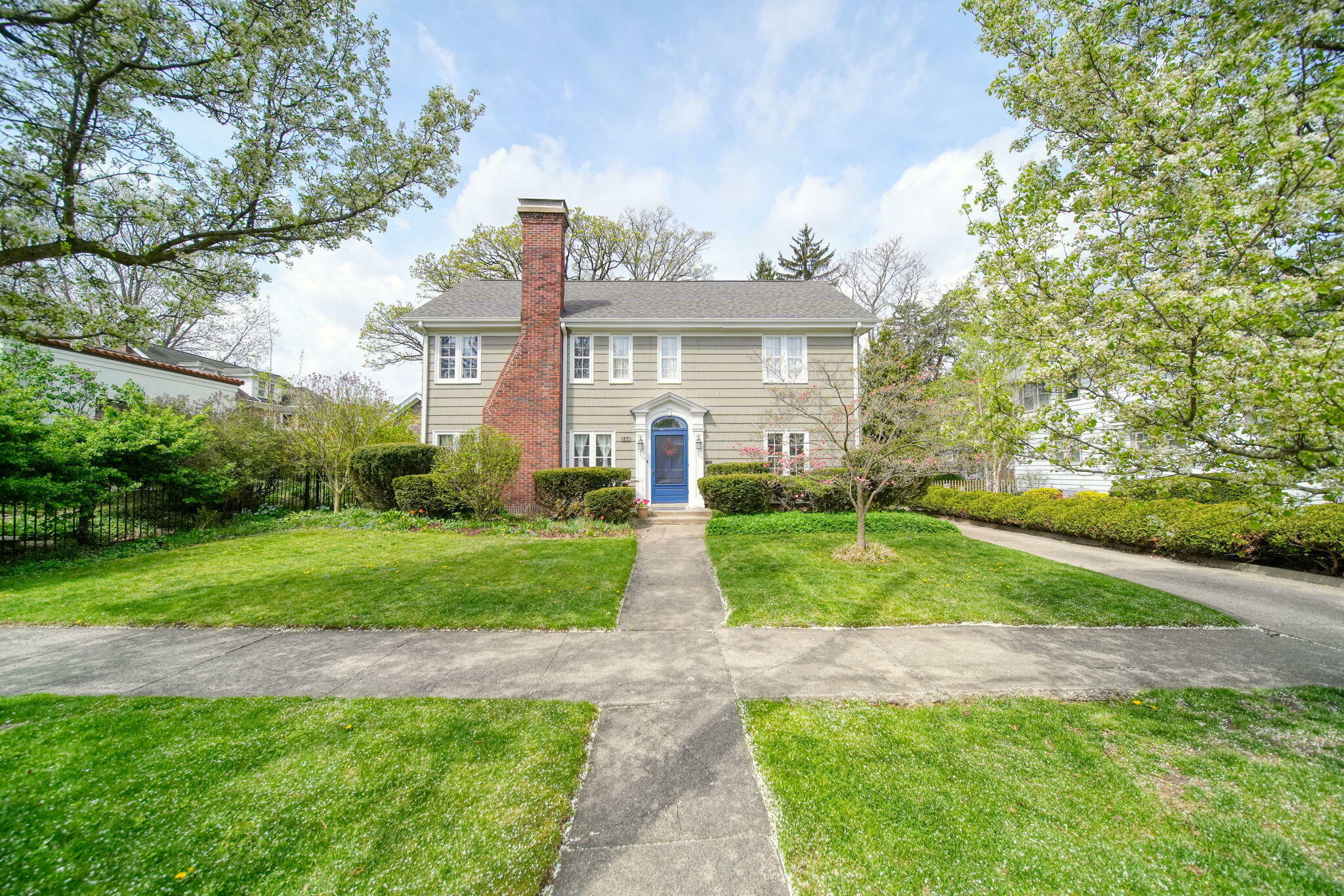 Property Photo: 206 S Webster Street MI 49203