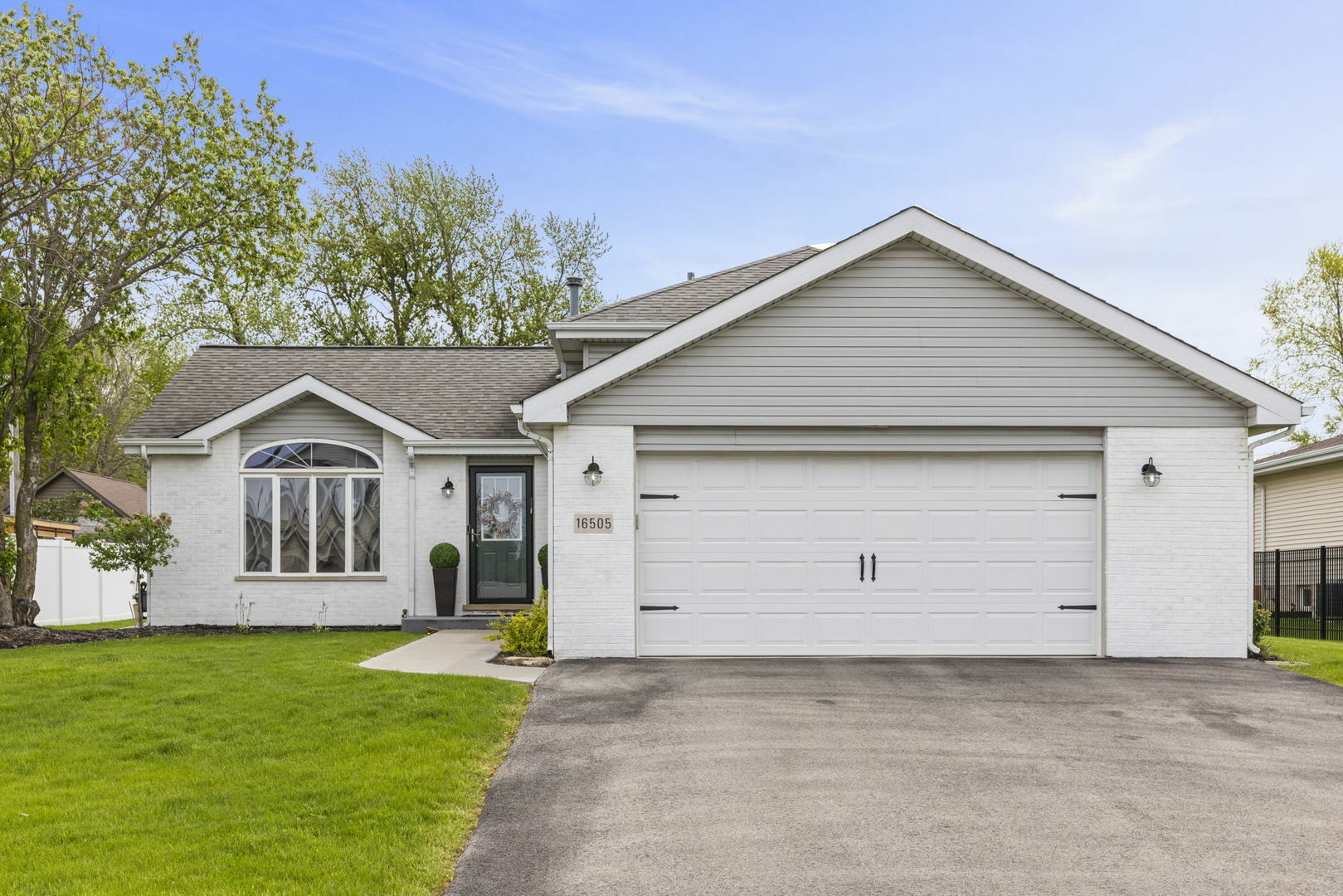 Property Photo: 16505 Timberview Drive IL 60586