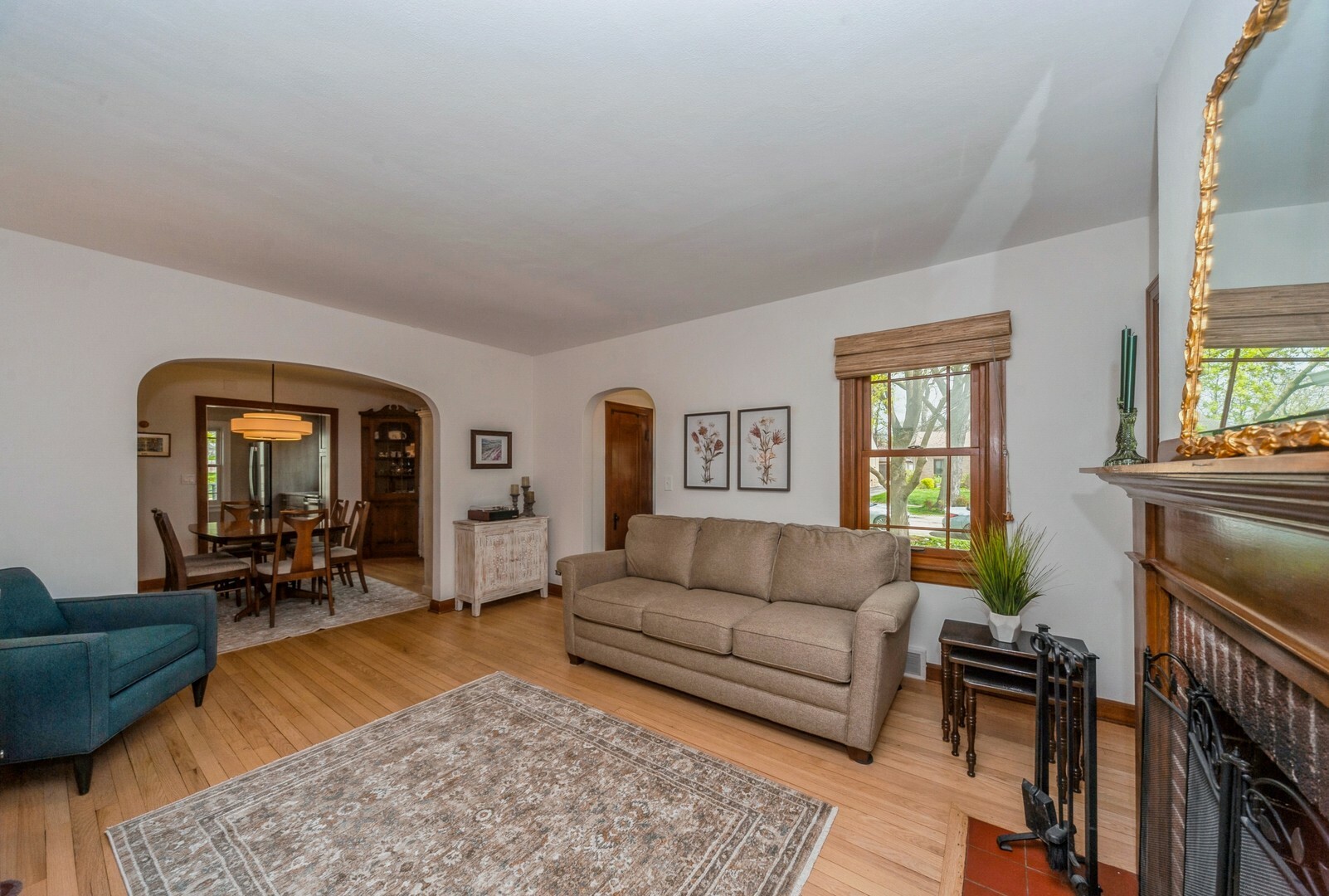 Property Photo: 1046 Oakley Avenue IL 60015