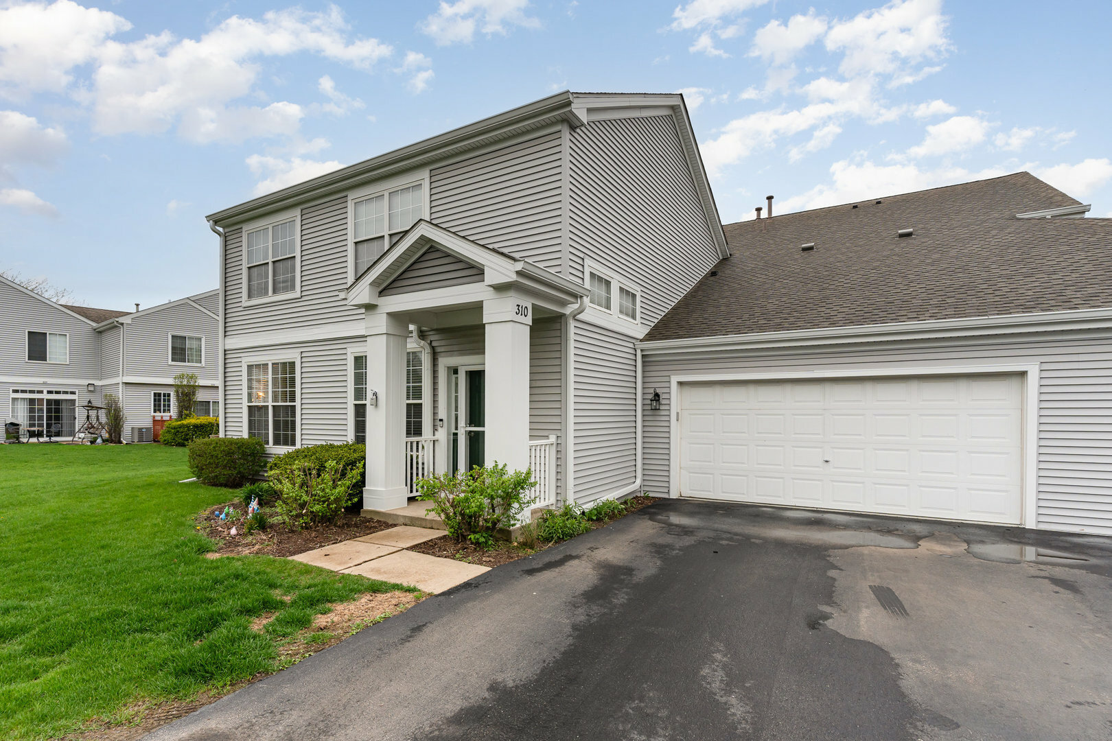 Property Photo: 310 Cascade Lane 310 IL 60543