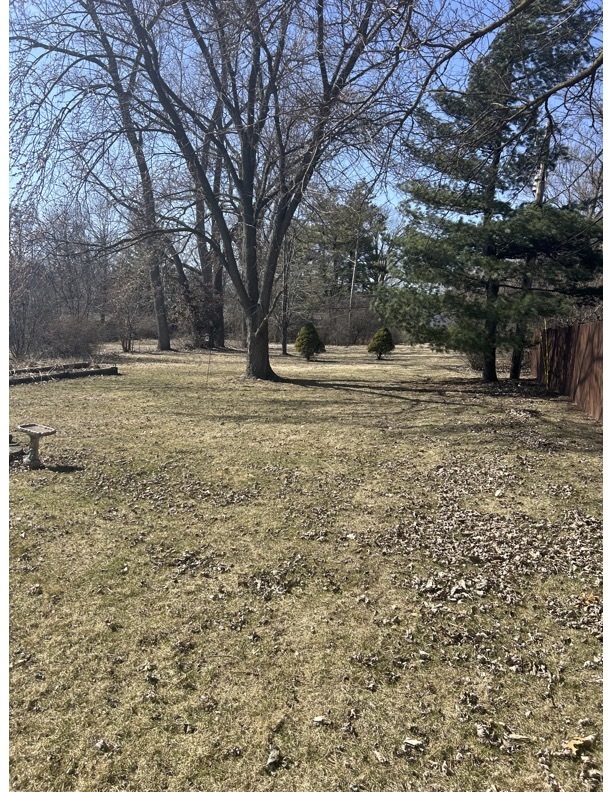 Property Photo: 744 N Ridge Avenue IL 60148