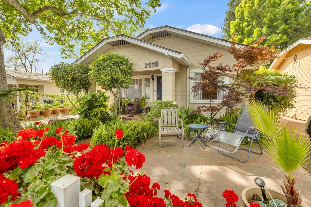 Property Photo: 2558 16th Street CA 95818