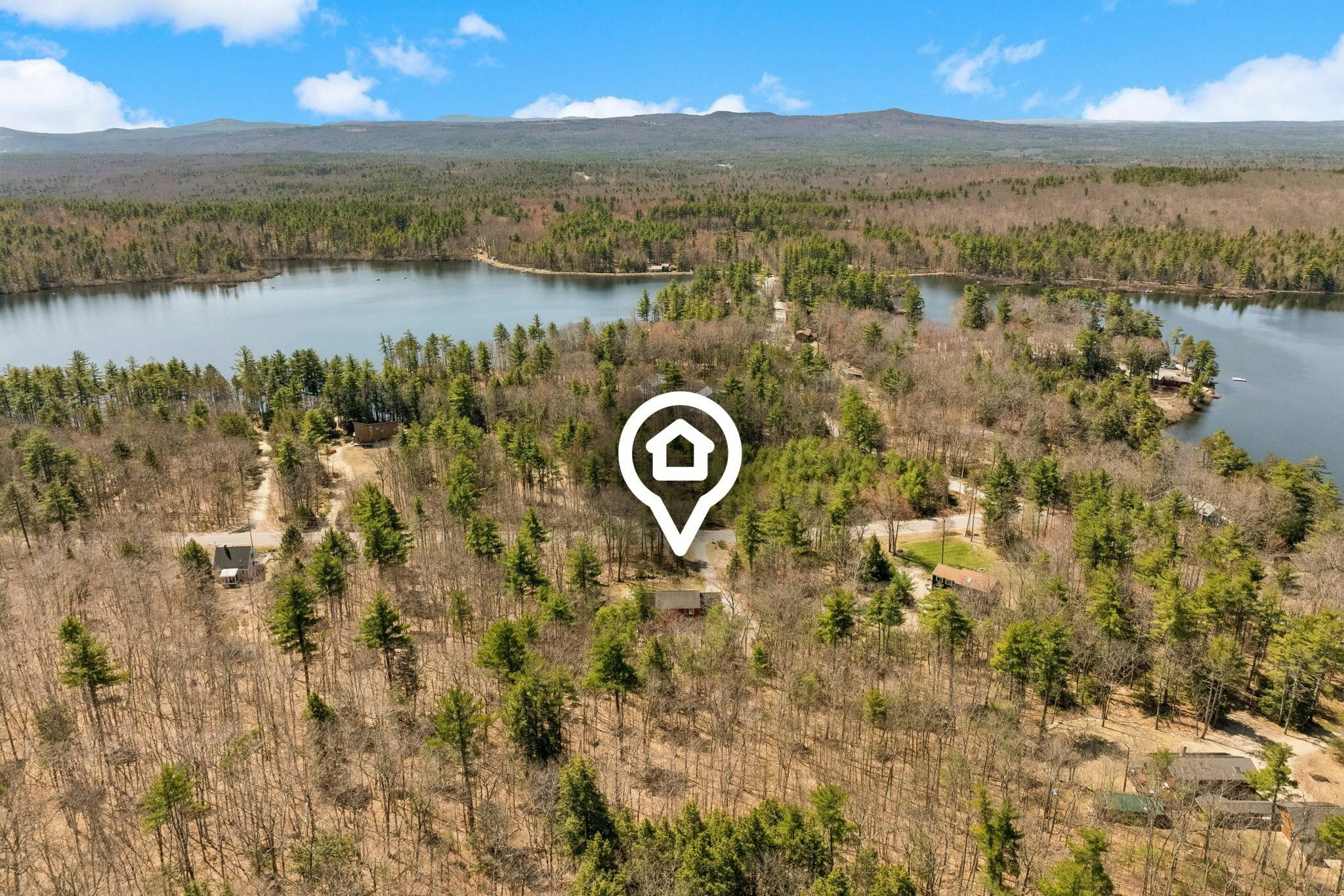 Property Photo: 6 Brienne Road NH 03855
