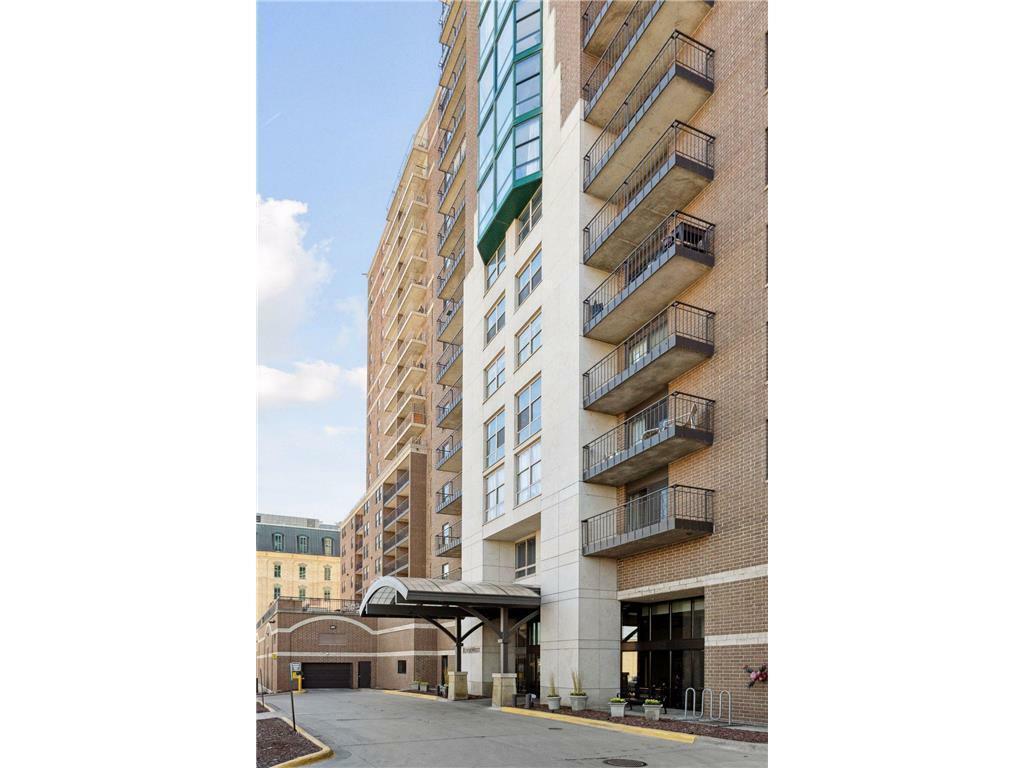 Property Photo: 401 S 1st Street 308 MN 55401