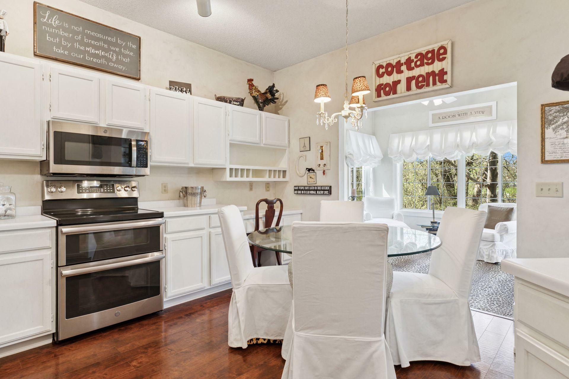 Property Photo:  2499 Lockwood Drive 61  MN 55120 