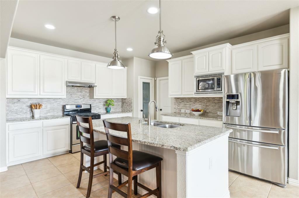 Property Photo: 420 Westminster Drive TX 75056