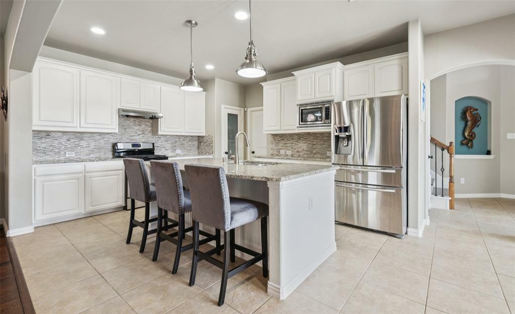 Property Photo: 420 Westminster Drive TX 75056
