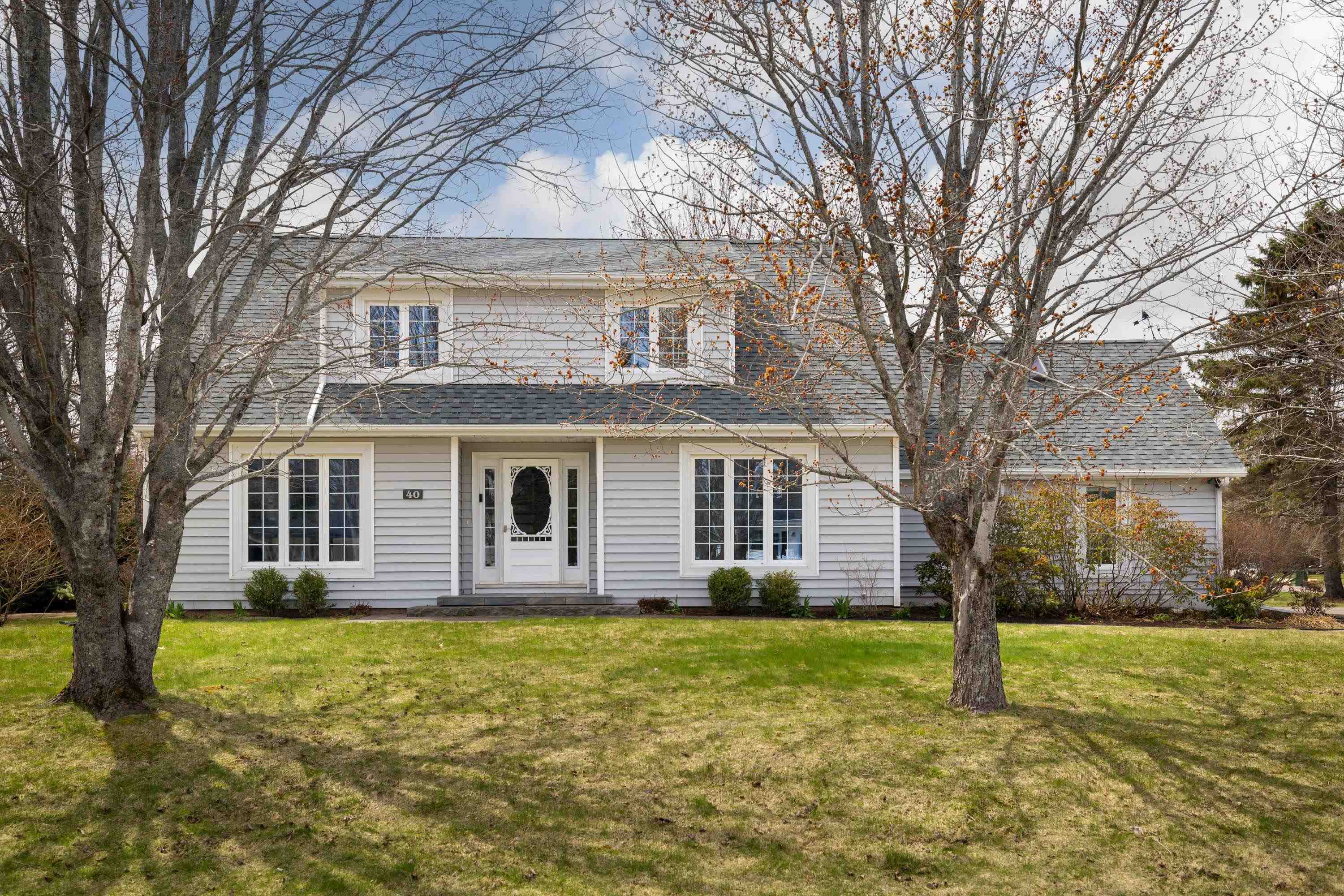 40 Bardin Crescent  Charlottetown PE C1E 1N2 photo