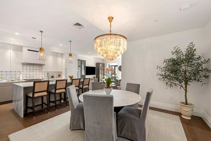 Property Photo:  45 Temple Street 405  MA 02114 