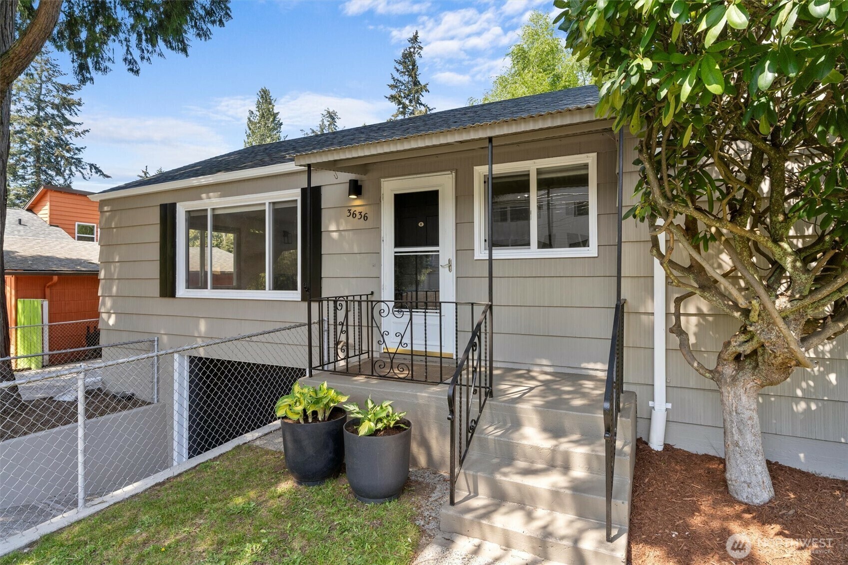 Property Photo: 3636 NE 120th Street WA 98125